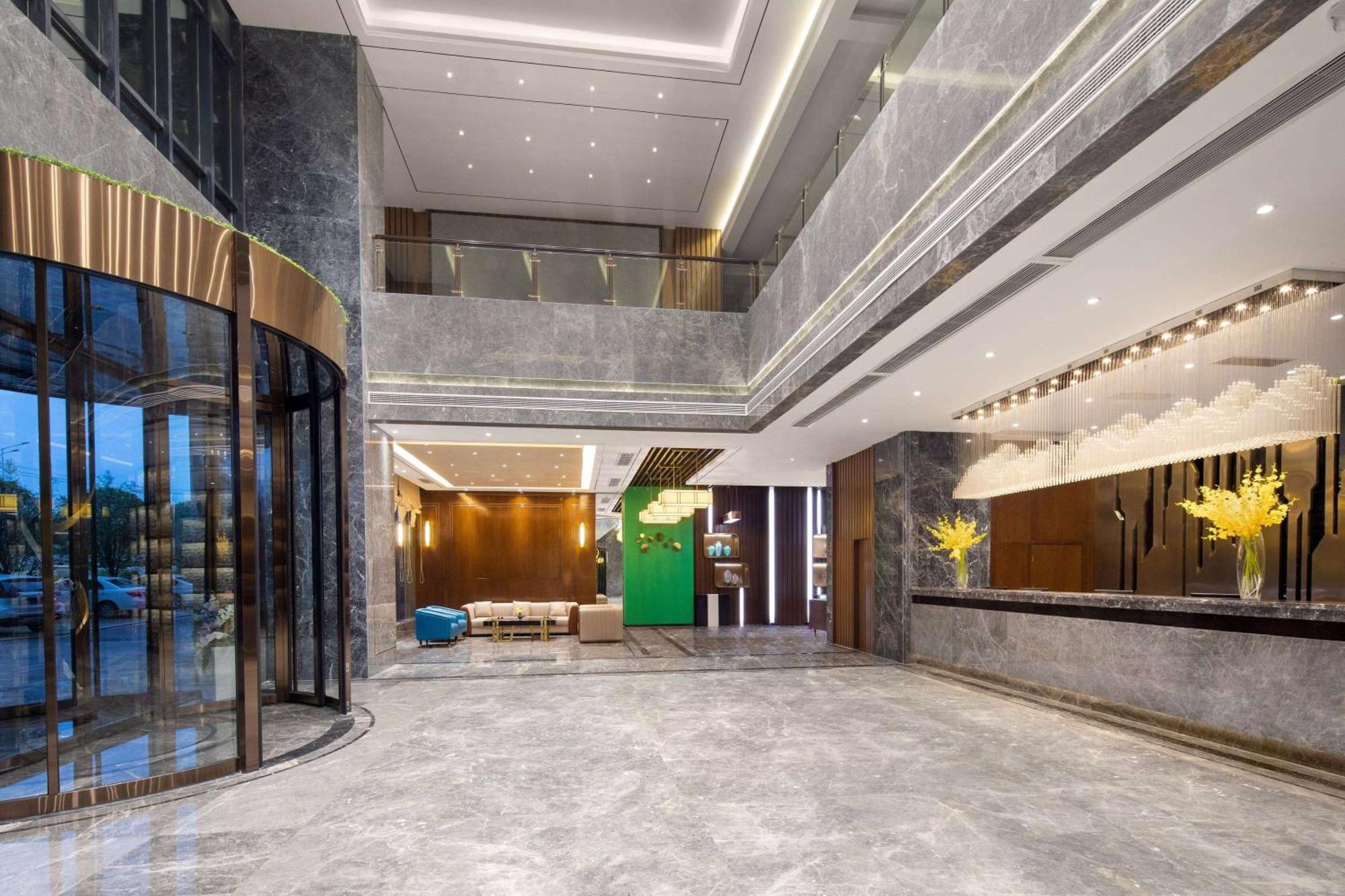 Ramada Encore By Wyndham Chenzhou North Zixing ภายนอก รูปภาพ